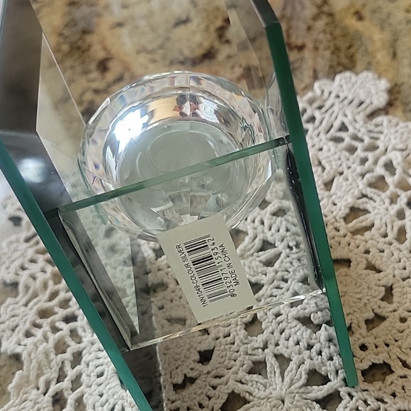 Beautiful glass tea candle holder NWOT - Picture 7 of 8